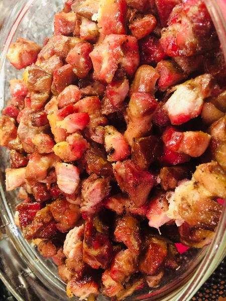 Randomly selected image of volunteers and/or meals